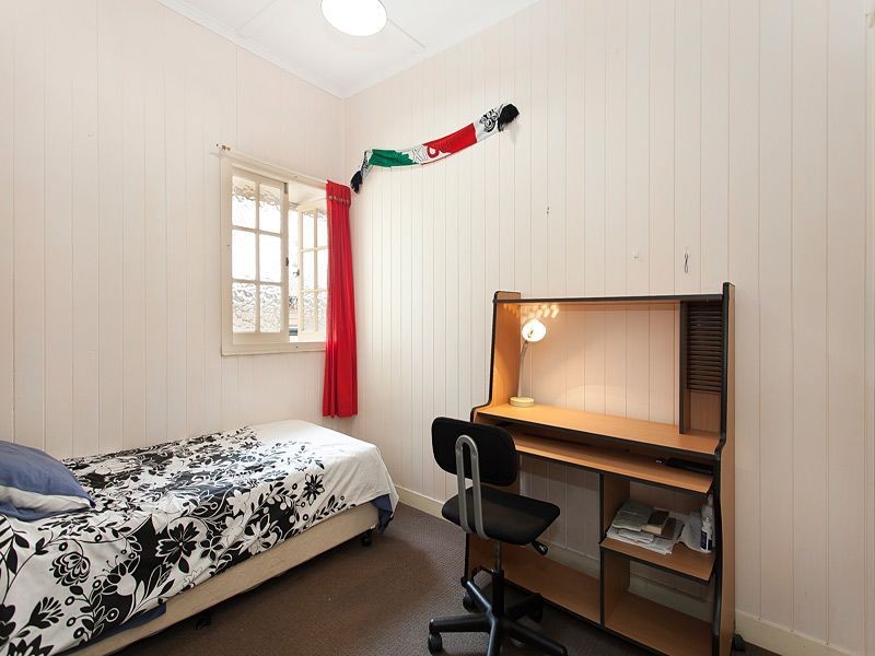 8 Keltie Street, Taringa QLD 4068