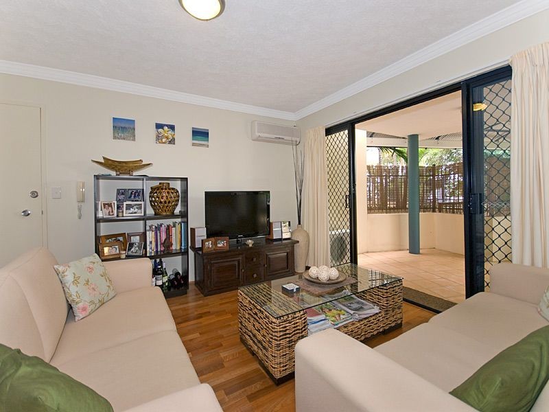 9/182 Carmody Road, St Lucia QLD 4067