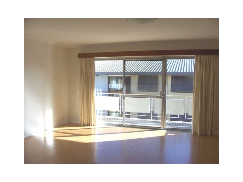 6/22 Holland Street, Toowong QLD 4066