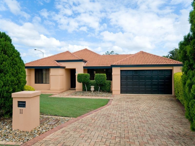 11 Cowal Close, Westlake QLD 4074
