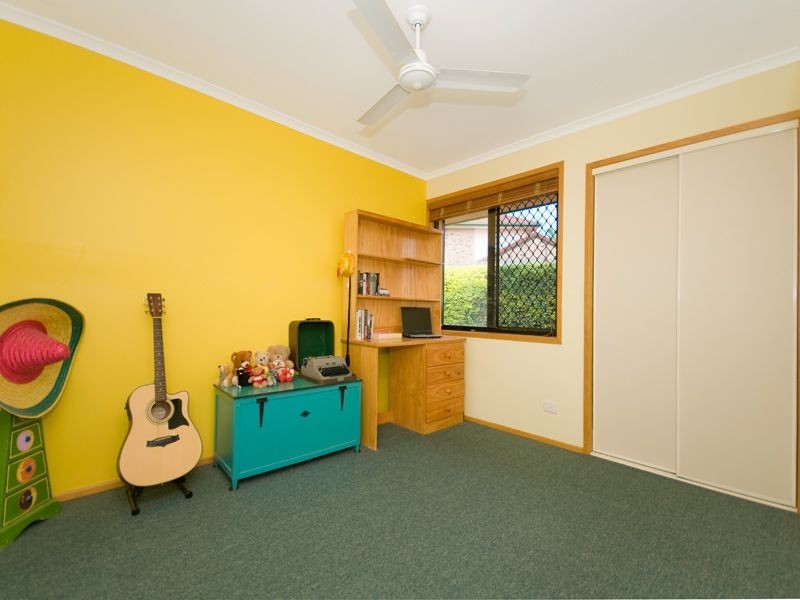 11 Cowal Close, Westlake QLD 4074