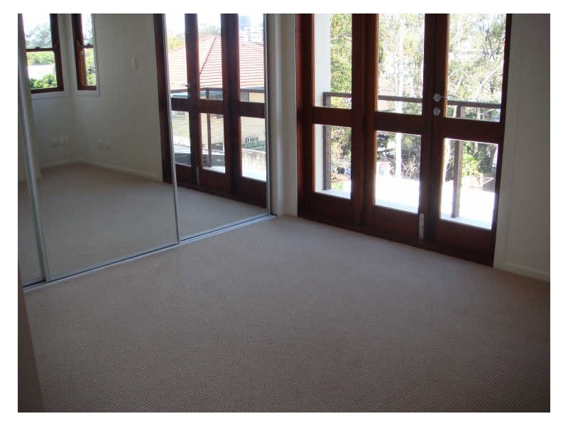 13 Wells Lane, Toowong QLD 4066