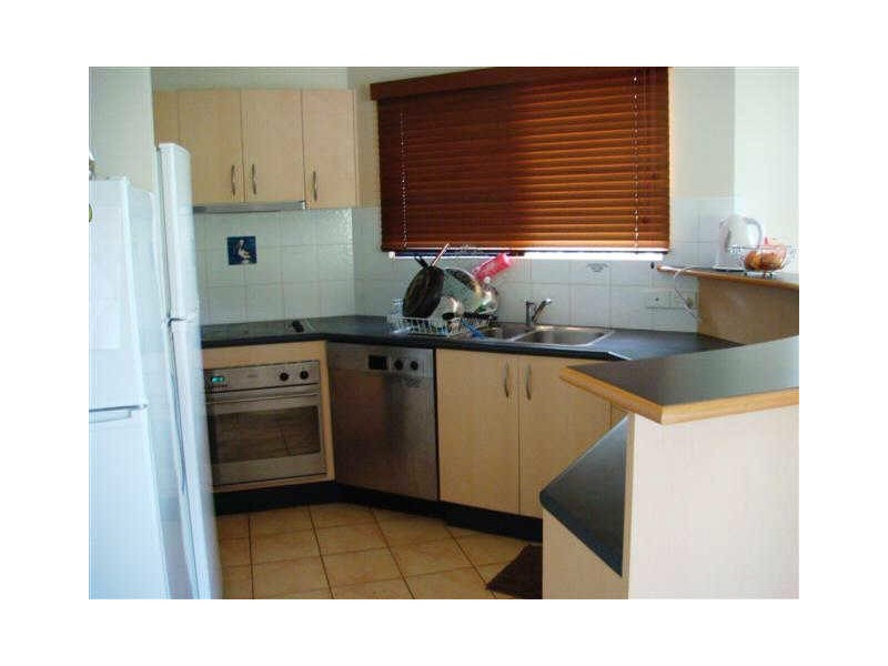 1/1 Laurence Street, St Lucia QLD 4067
