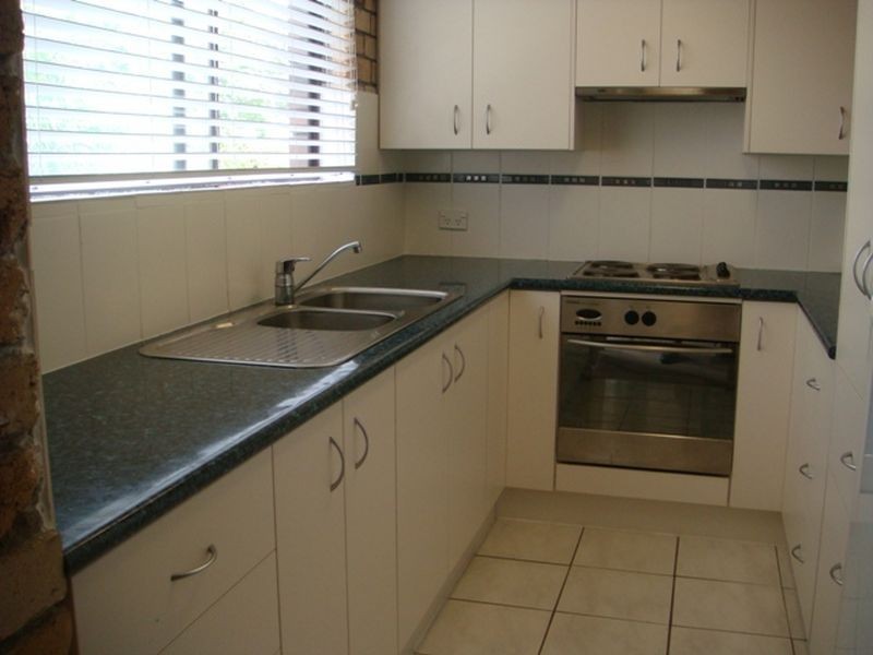 1/67 Warren Street, St Lucia QLD 4067