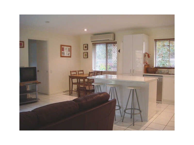 3 Yeoman Street, Chapel Hill QLD 4069