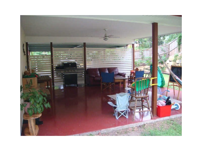 3 Yeoman Street, Chapel Hill QLD 4069