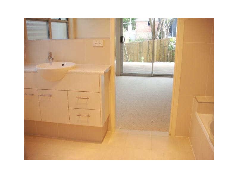 1/54 Terrace Street, Toowong QLD 4066