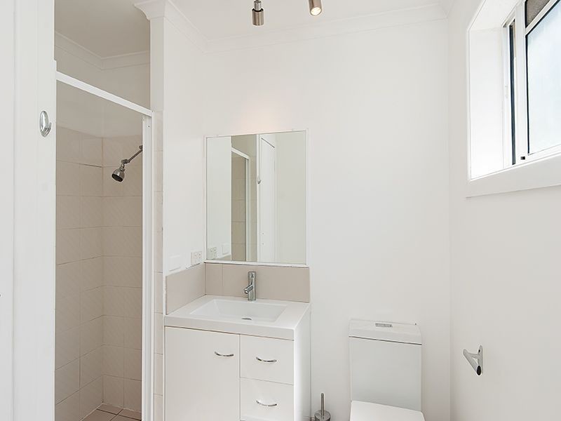 2/72 Alpha Street, Taringa QLD 4068
