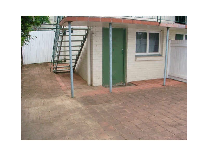 4/43 Saunders Street, Indooroopilly QLD 4068