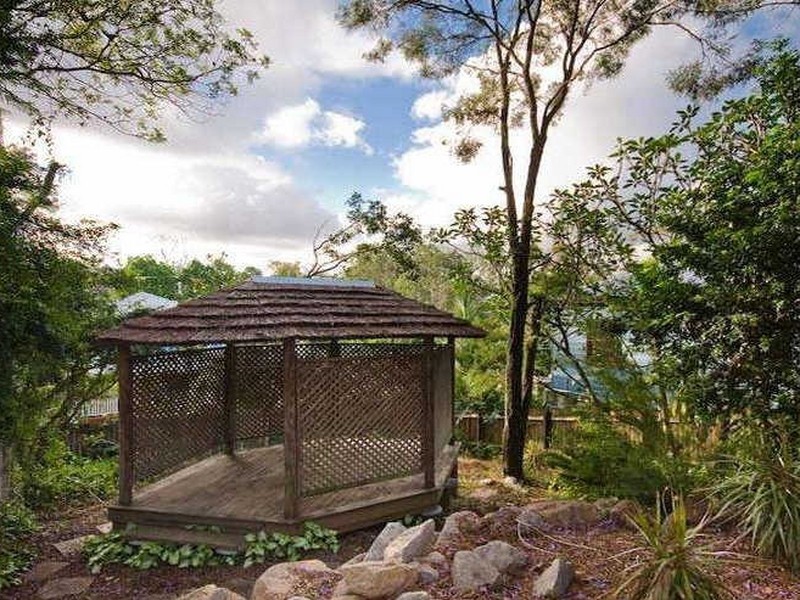 18 Mossman Street, Taringa QLD 4068