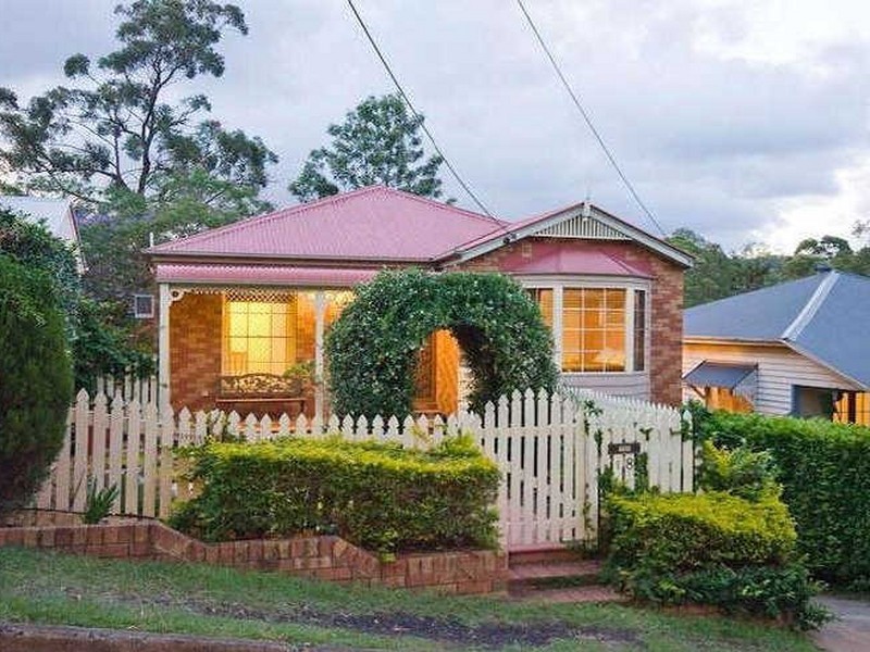 18 Mossman Street, Taringa QLD 4068