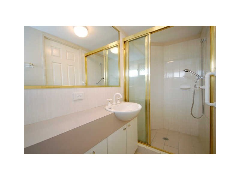 1/58 Quinn Street, Toowong QLD 4066