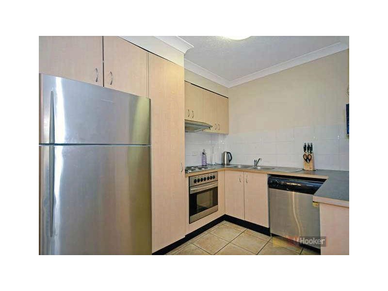 2/10 Widdop Street, Clayfield QLD 4011