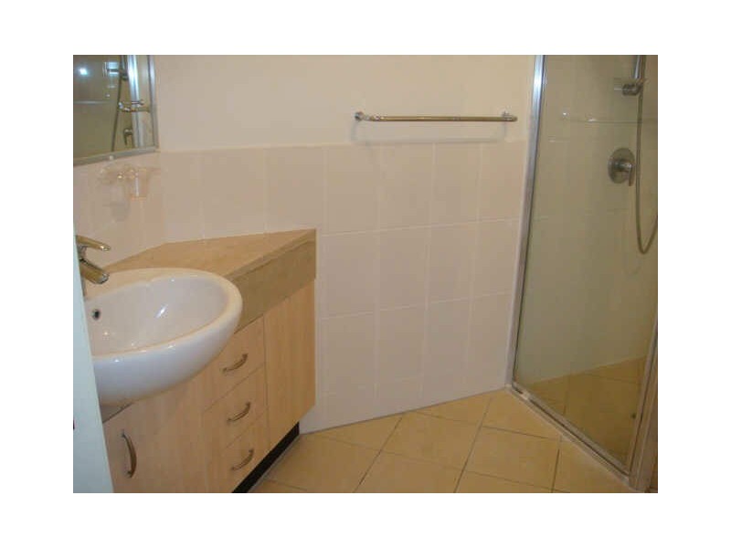 131/7 Land Street, Toowong QLD 4066