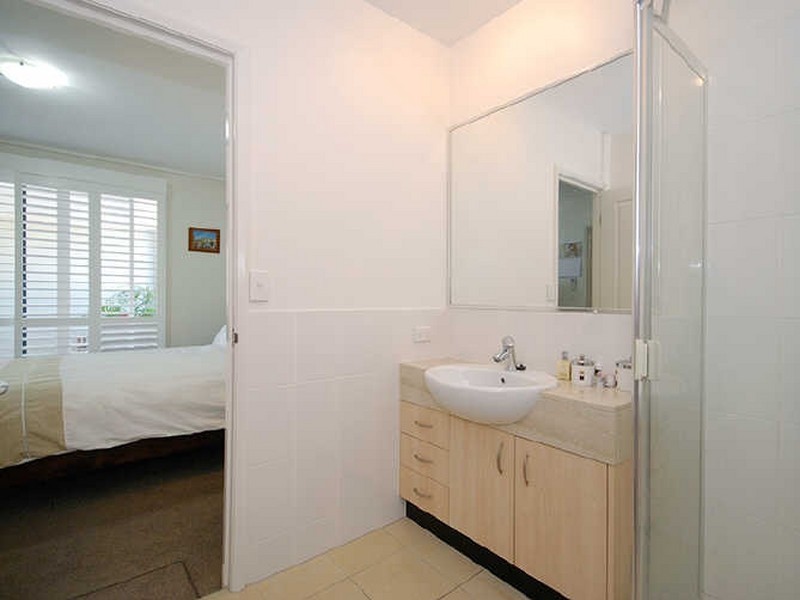 101/7 Land Street, Toowong QLD 4066