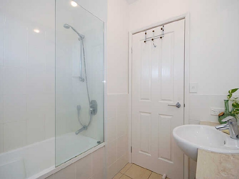 101/7 Land Street, Toowong QLD 4066