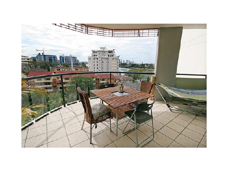 60/9 Sylvan Road, Toowong QLD 4066