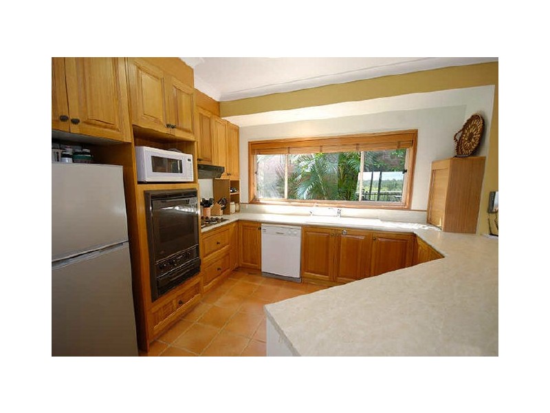 31 Broadmoor Street, Kenmore Hills QLD 4069