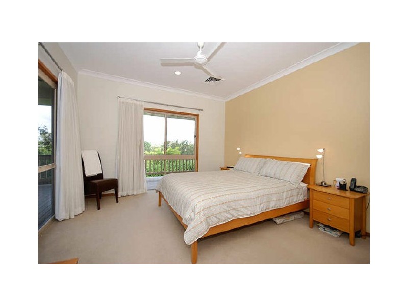 31 Broadmoor Street, Kenmore Hills QLD 4069