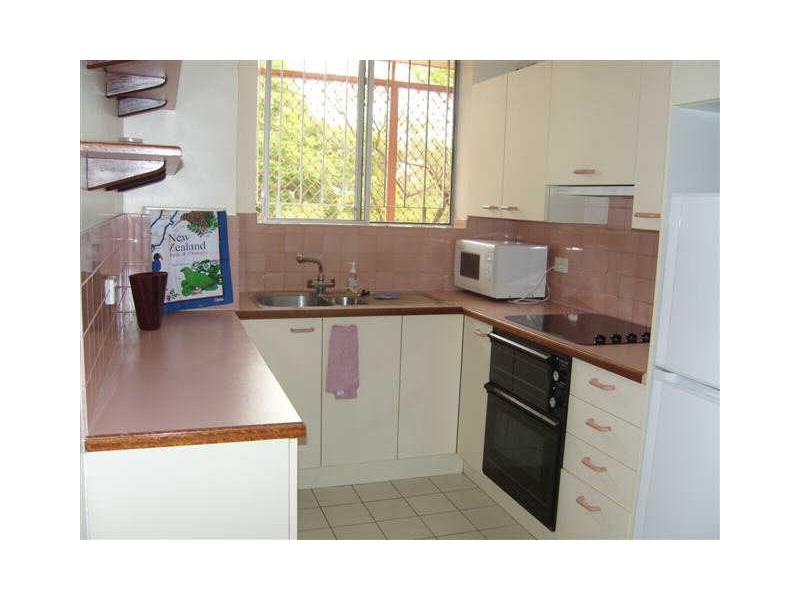 2/47 Swann Road, Taringa QLD 4068