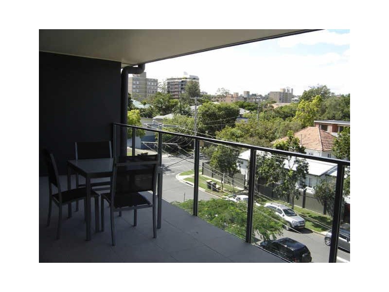 23/221 Sir Fred Schonell Drive, St Lucia QLD 4067