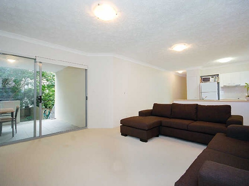 1/36 Holland Street, Toowong QLD 4066