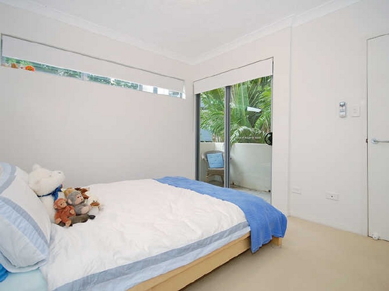 1/36 Holland Street, Toowong QLD 4066