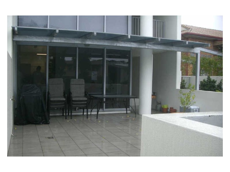 6/15 Walsh Street, Milton QLD 4064