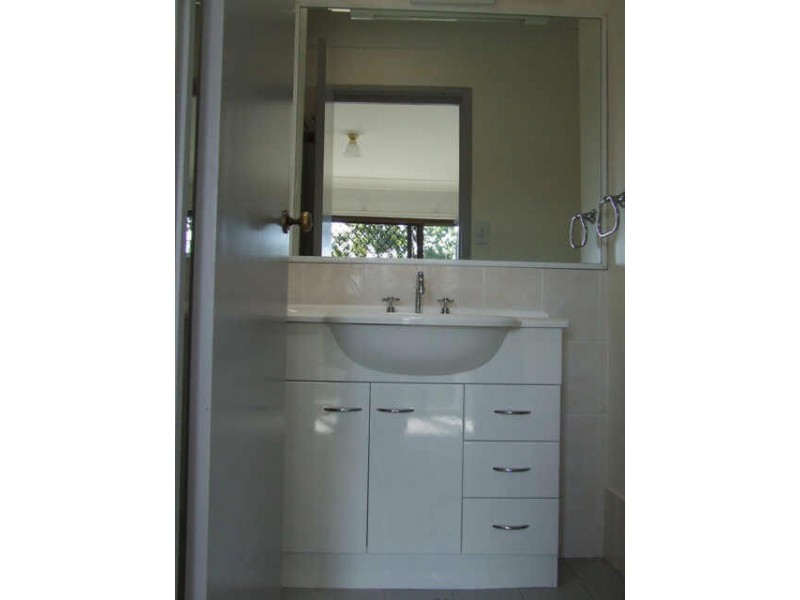 4/11 Lucinda Street, Taringa QLD 4068