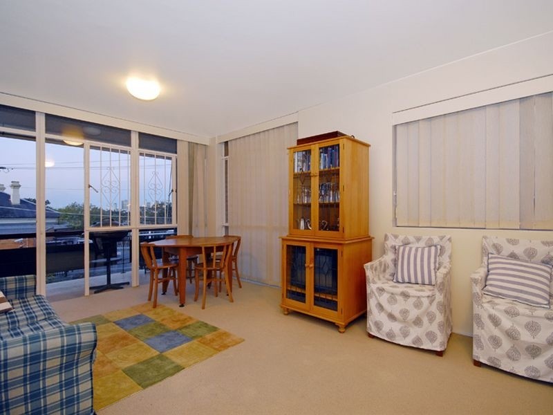 2a/15 Archer Street, Toowong QLD 4066