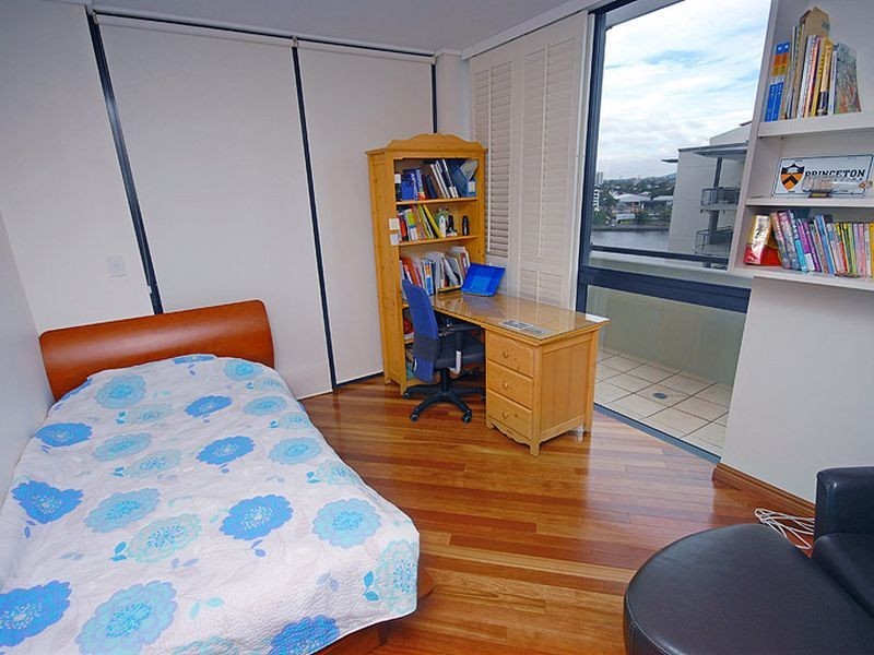182/7 Land Street, Toowong QLD 4066