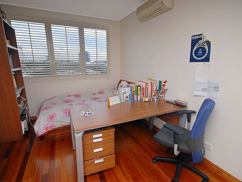 182/7 Land Street, Toowong QLD 4066