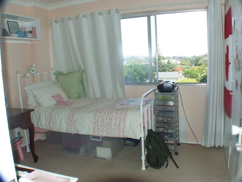 8/40 Glen Road, Toowong QLD 4066