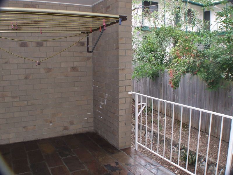 6/29 Sir Fred Schonell Drive, St Lucia QLD 4067