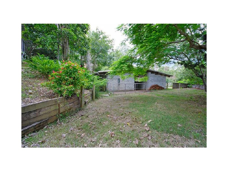 Kenmore Hills QLD 4069