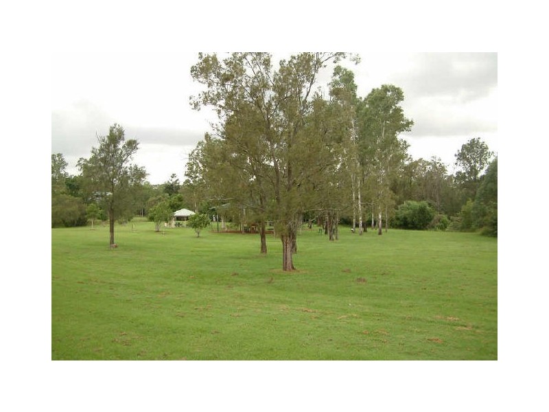 Kenmore Hills QLD 4069