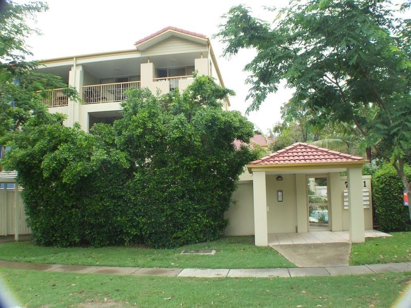 7/77 Fairley Street, Indooroopilly QLD 4068