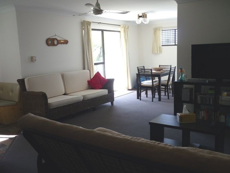 2/11 Ada Street, Taringa QLD 4068