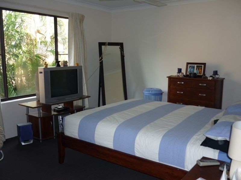 2/11 Ada Street, Taringa QLD 4068