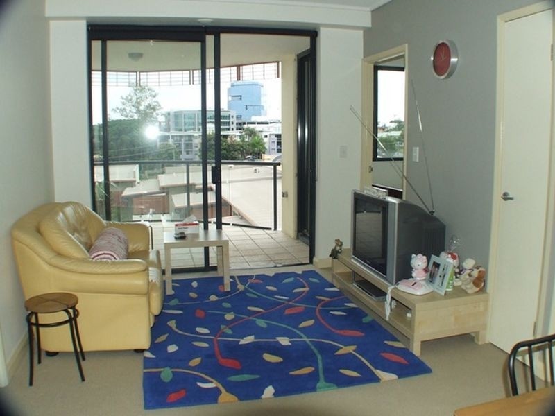 137/7 Land Street, Toowong QLD 4066