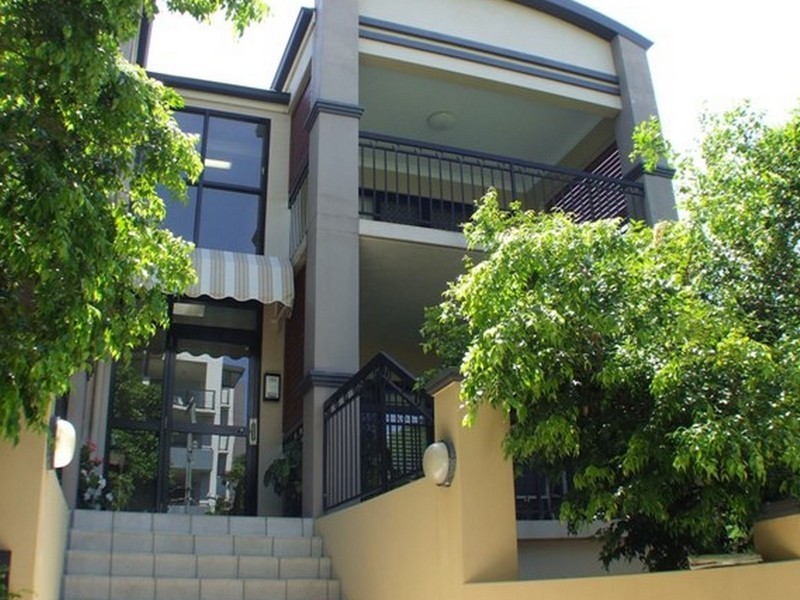 7/29 Holland Street, Toowong QLD 4066