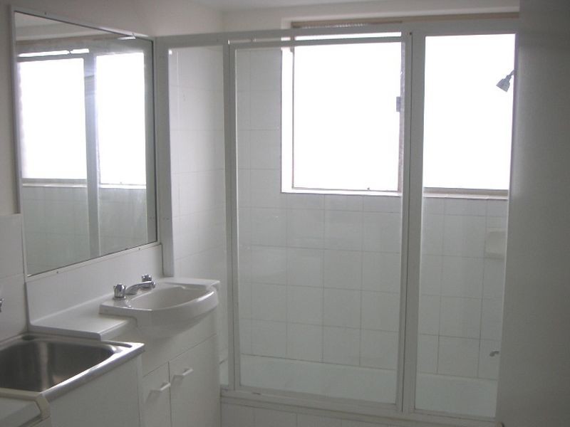 6/74 Kensington Terrace, Toowong QLD 4066