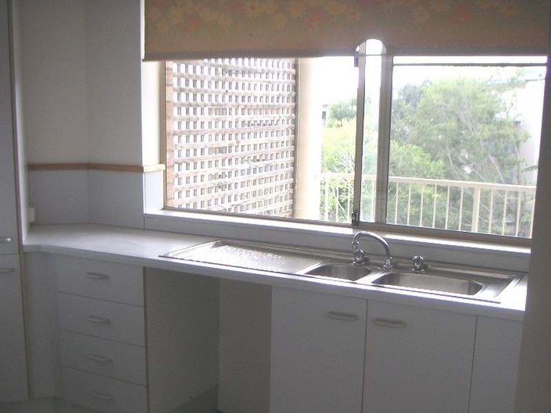 6/74 Kensington Terrace, Toowong QLD 4066