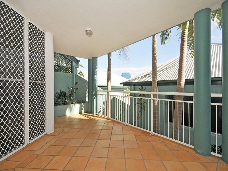 1/1 Ascog Terrace, Toowong QLD 4066