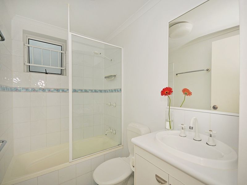 1/1 Ascog Terrace, Toowong QLD 4066