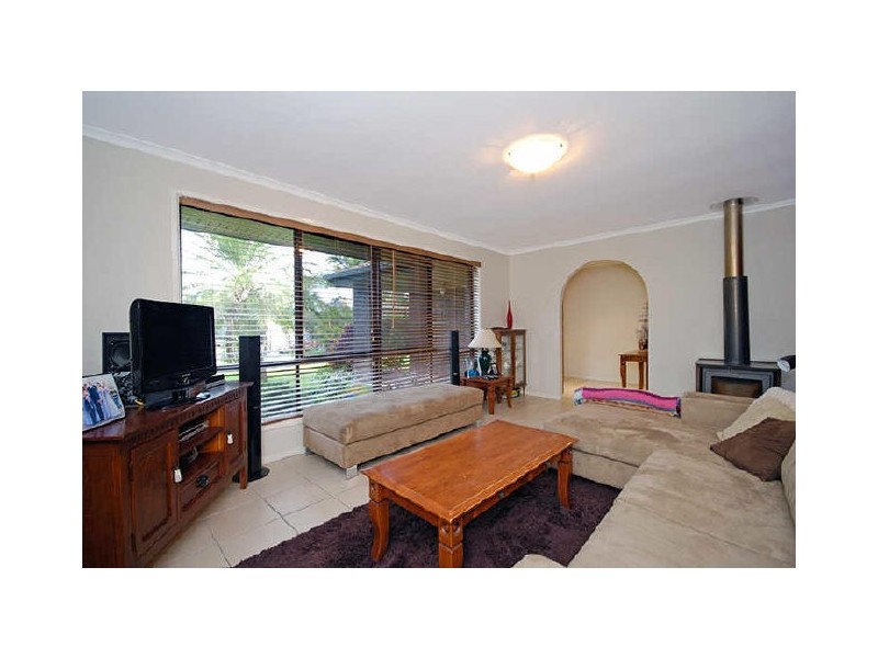 8 Kooralla Court, Karana Downs QLD 4306