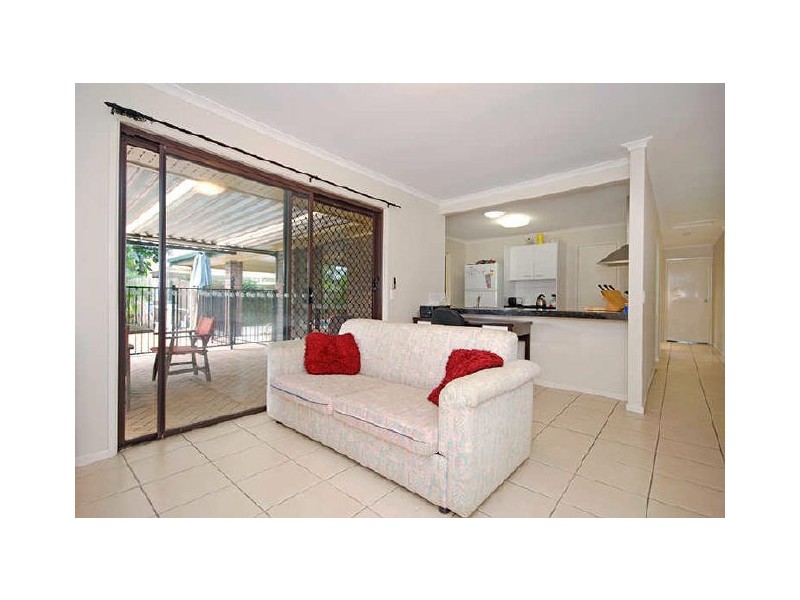 8 Kooralla Court, Karana Downs QLD 4306