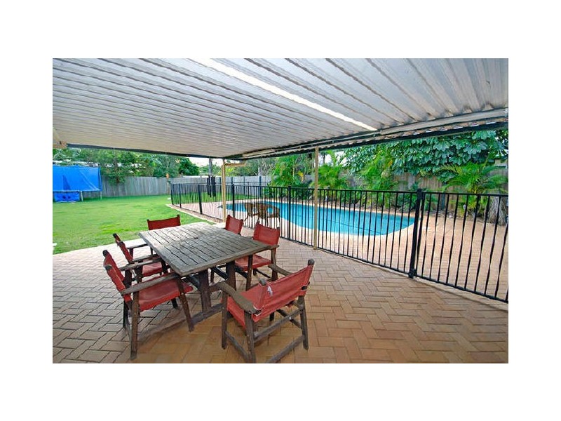 8 Kooralla Court, Karana Downs QLD 4306