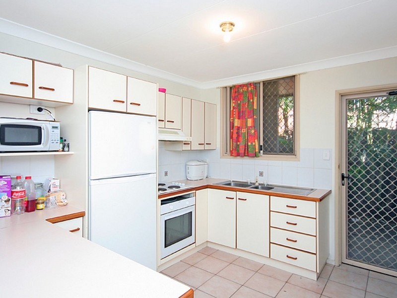 2/84 Whitmore Street, Taringa QLD 4068