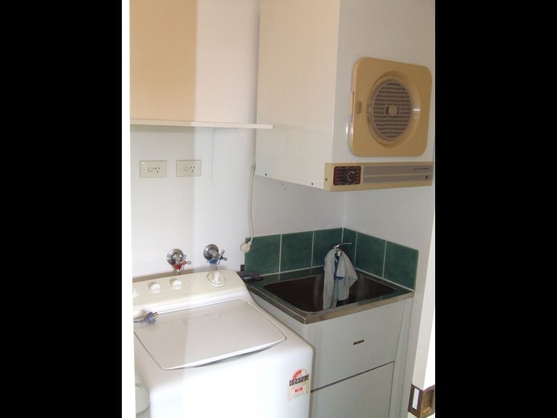 10/36 Jerdanefield Road, St Lucia QLD 4067